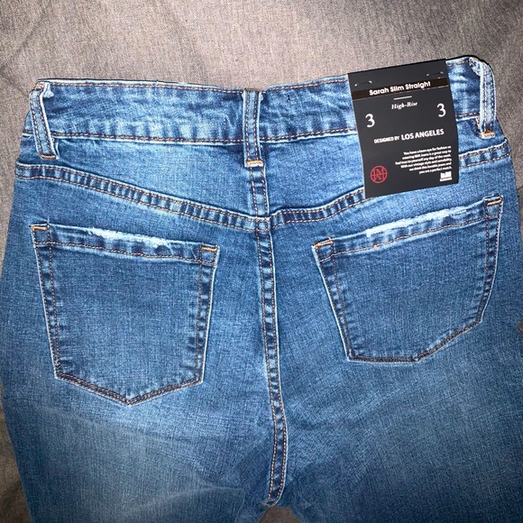 FASHION NOVA Erissa Distressed Hem Ankle Jeans - Picture 9 of 11